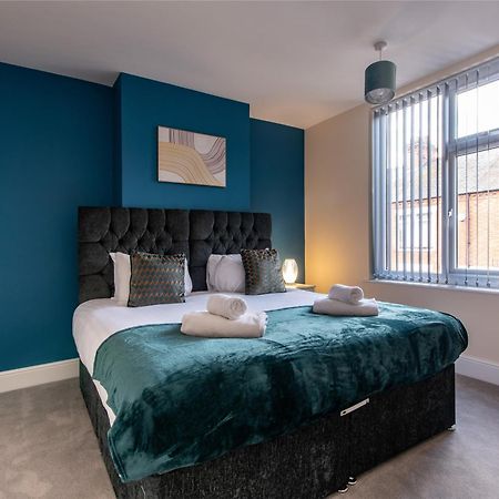 2 Bedroom House In The Heart Of Leicester Bagian luar foto