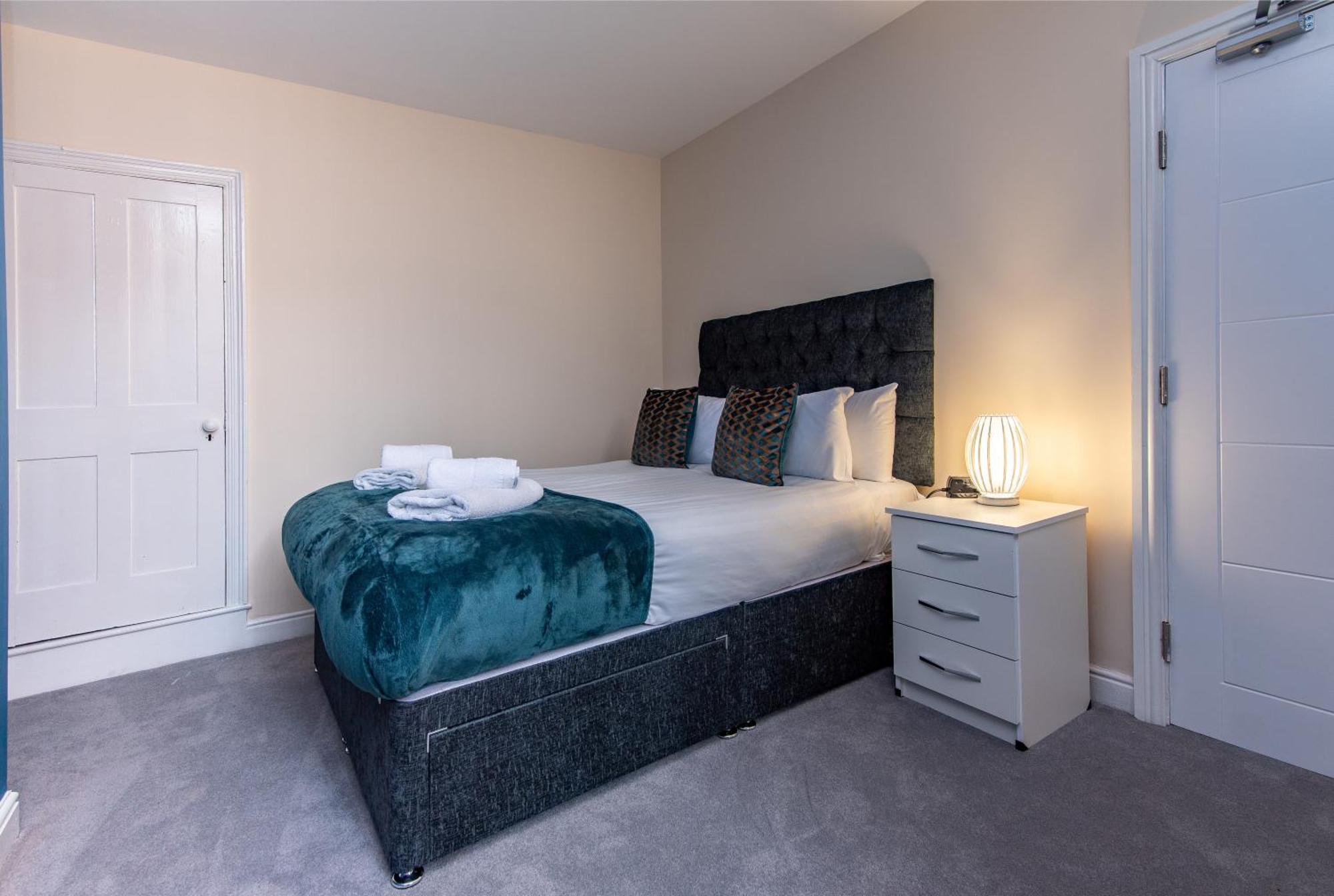 2 Bedroom House In The Heart Of Leicester Bagian luar foto