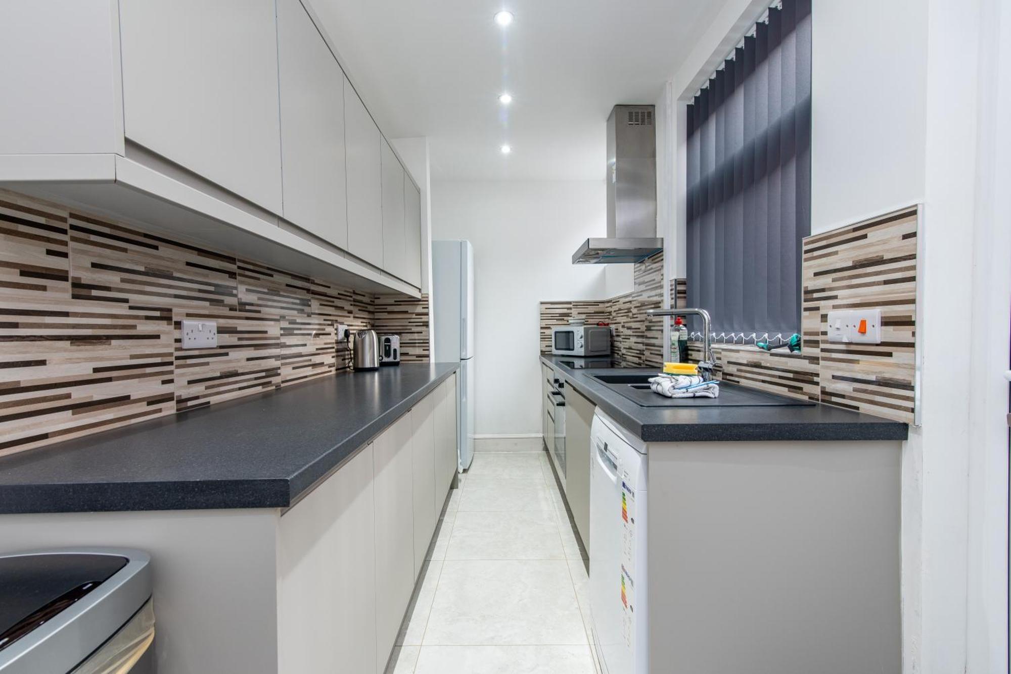 2 Bedroom House In The Heart Of Leicester Bagian luar foto