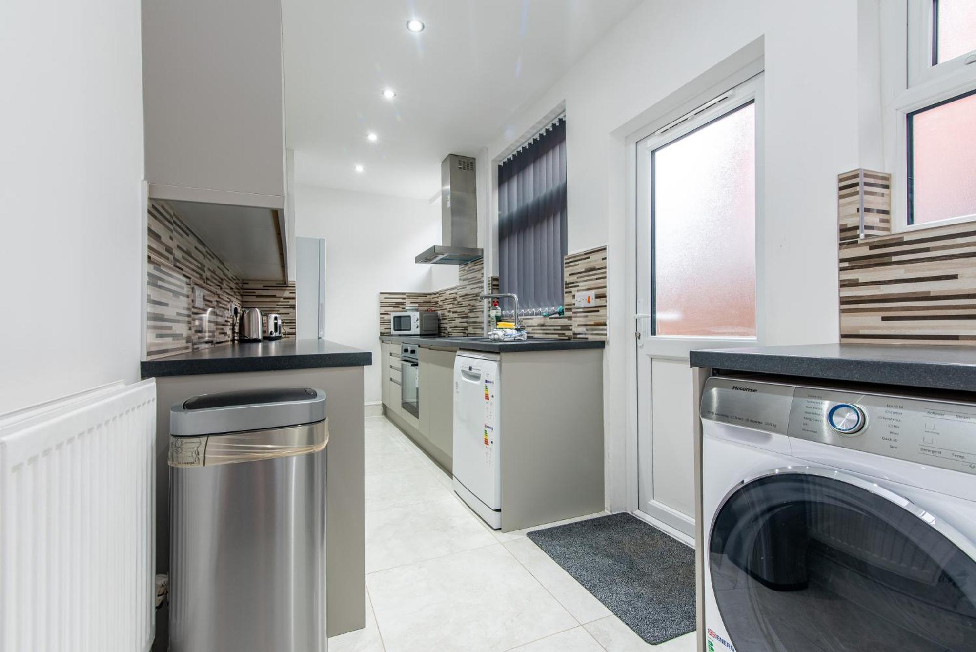 2 Bedroom House In The Heart Of Leicester Bagian luar foto